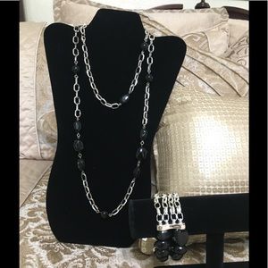Necklace and bracelet set